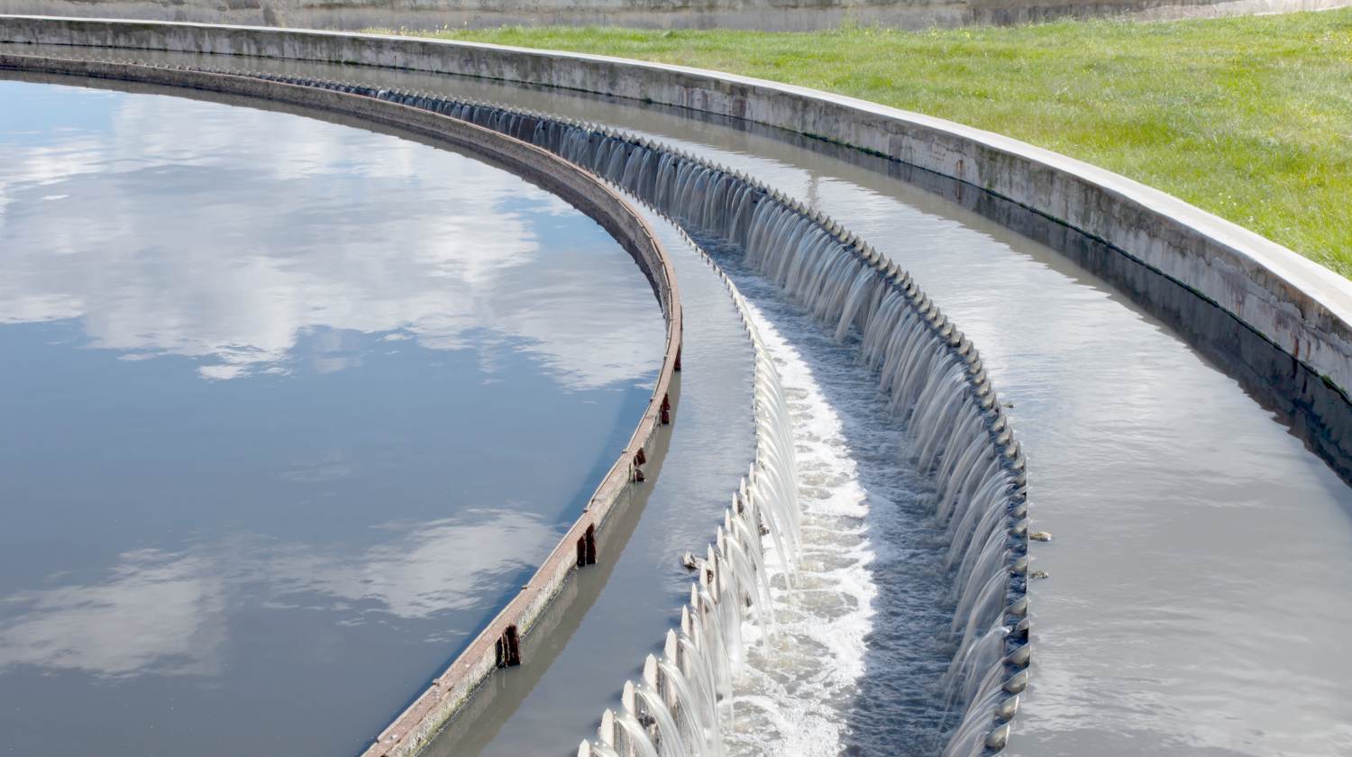 Feature | wastewater treatment plant | Wastewater Treatment: Is It Safe To Drink Recycled Water? | wastewater treatment process